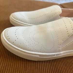 NEW Kate Spade White Leather Perforated Slip-On Sneakers Sz 8.5